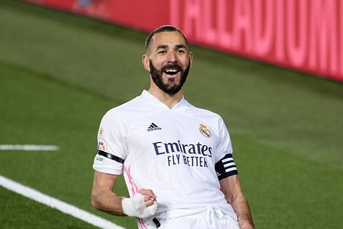 Real vuot MU 3 nam lien hinh anh