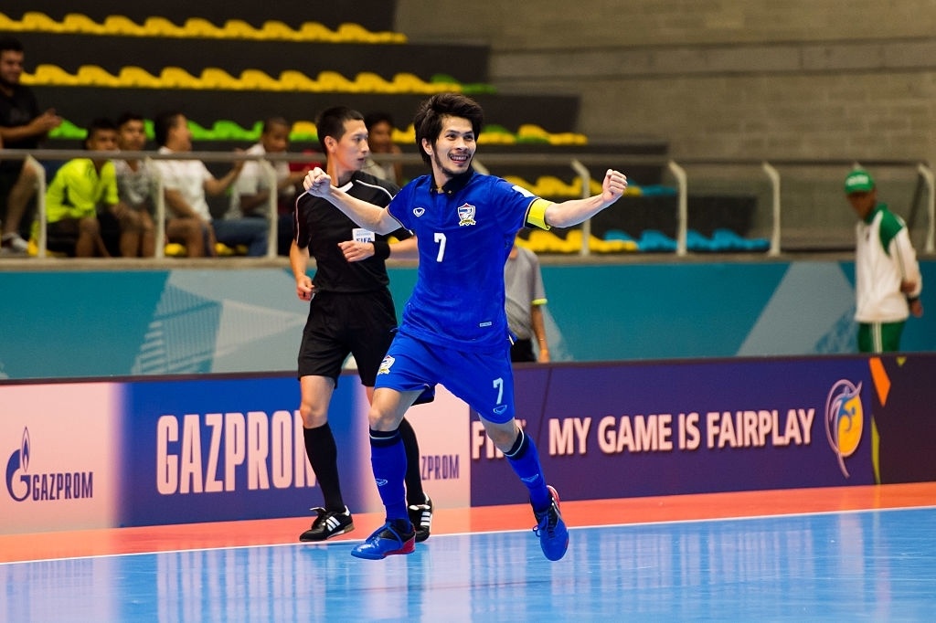 tuyen futsal thai lan du world cup anh 1