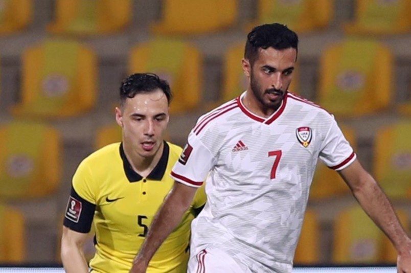 Ngay tham hoa cua hau ve Malaysia tung da Champions League hinh anh