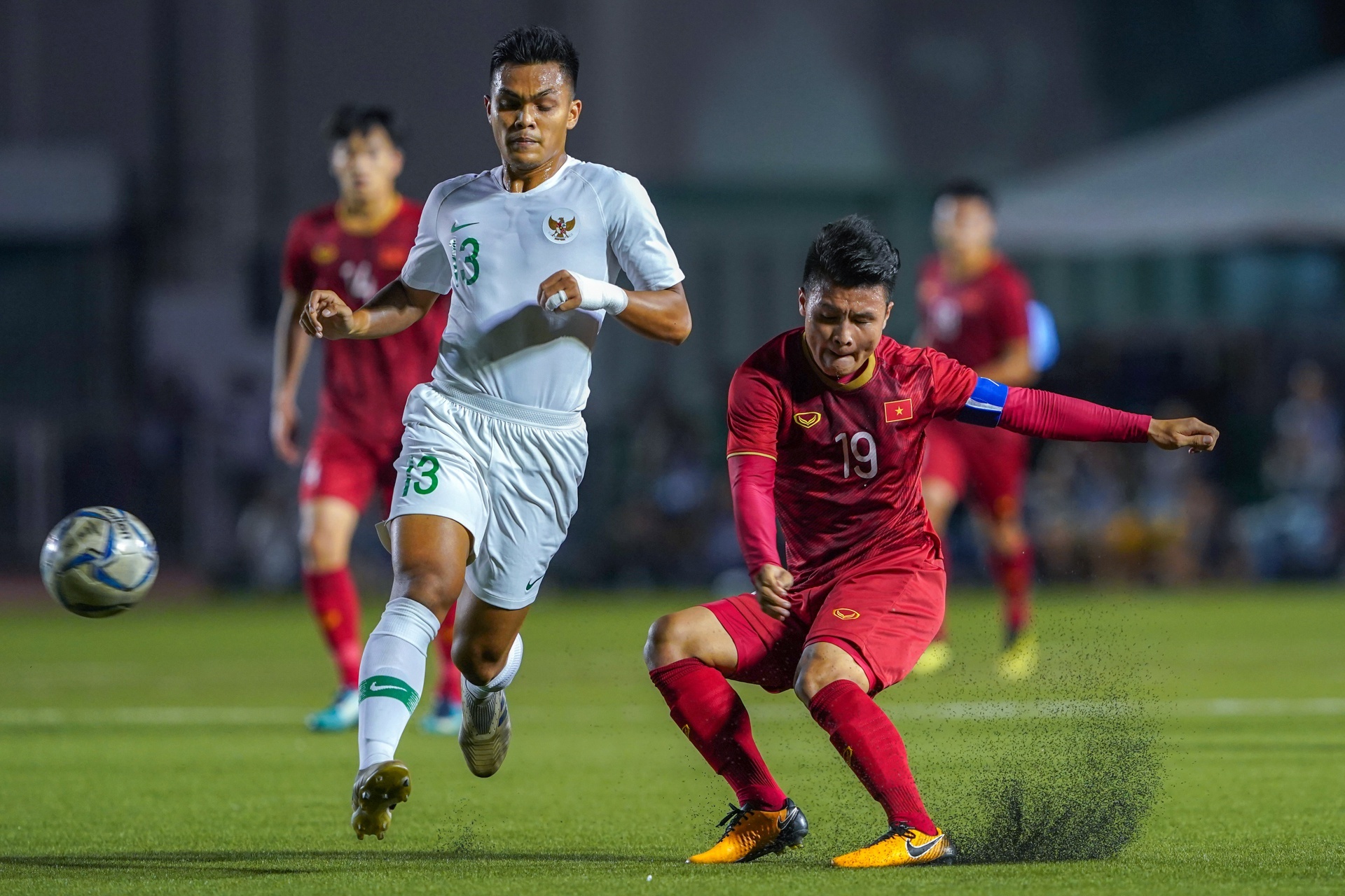 viet nam vs indonesia anh 8