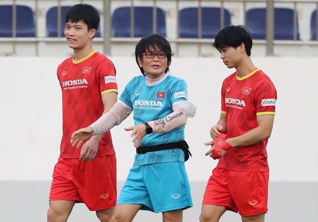 Cong Phuong va Hoang Duc tap rieng cung bac si tuyen Viet Nam hinh anh