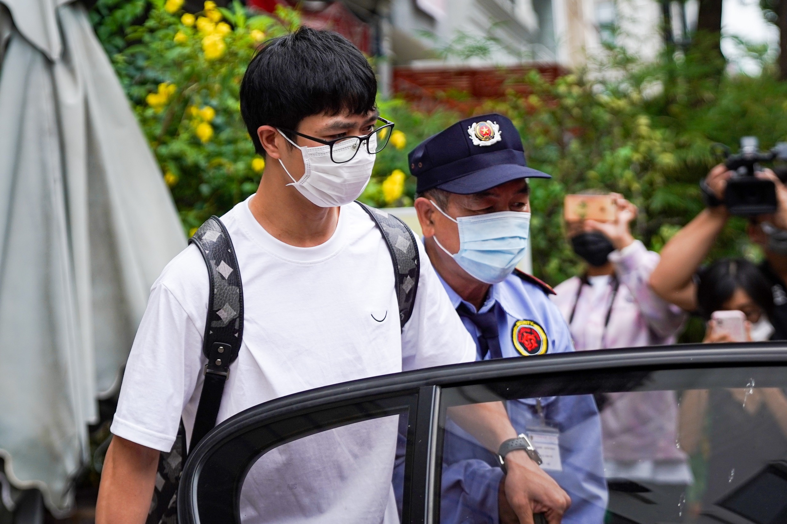 Cong Phuong chua tro lai HAGL sau khi roi khu cach ly hinh anh