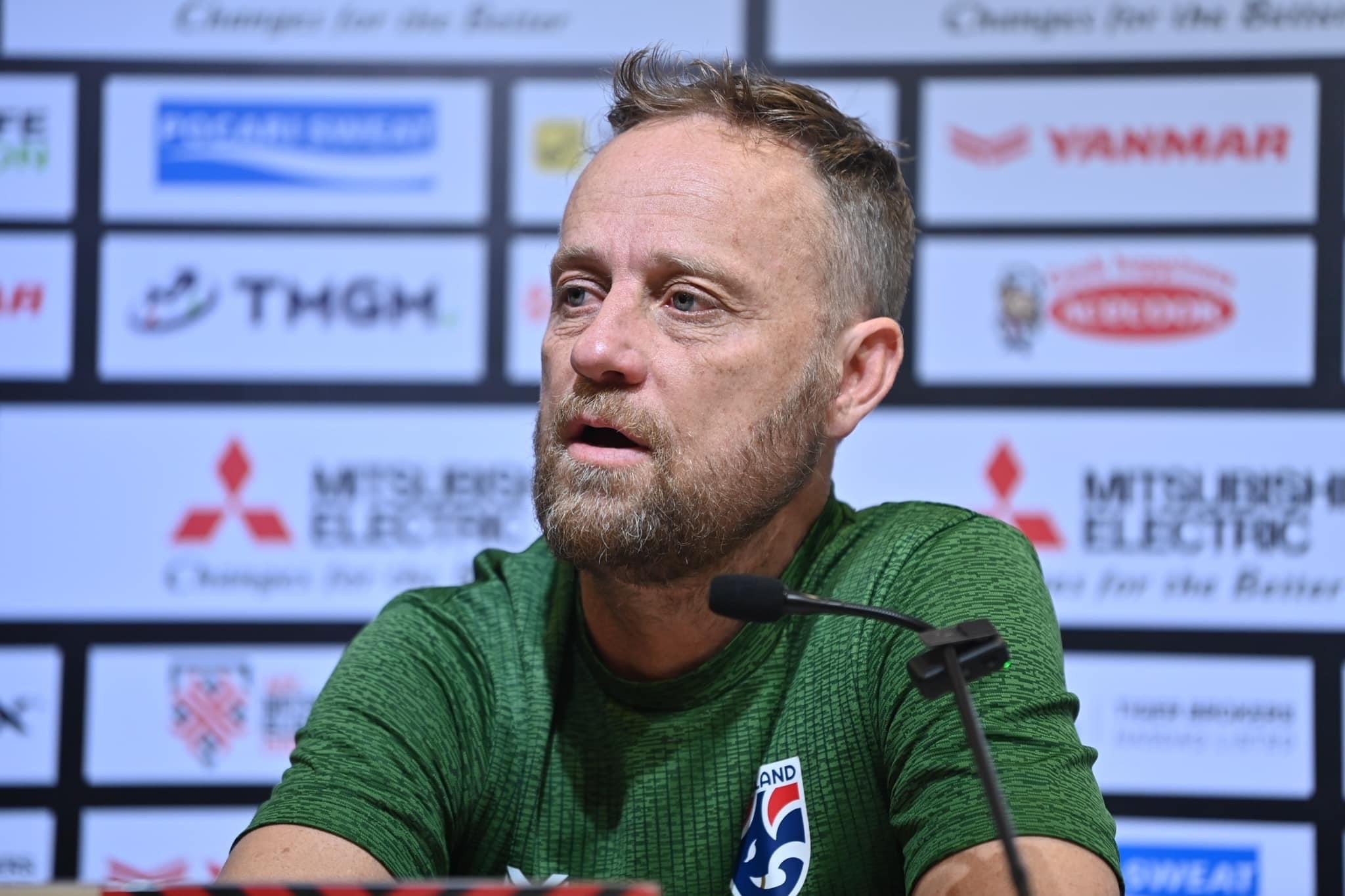 HLV Thai Lan khang dinh se tan cong toan dien truoc Viet Nam hinh anh