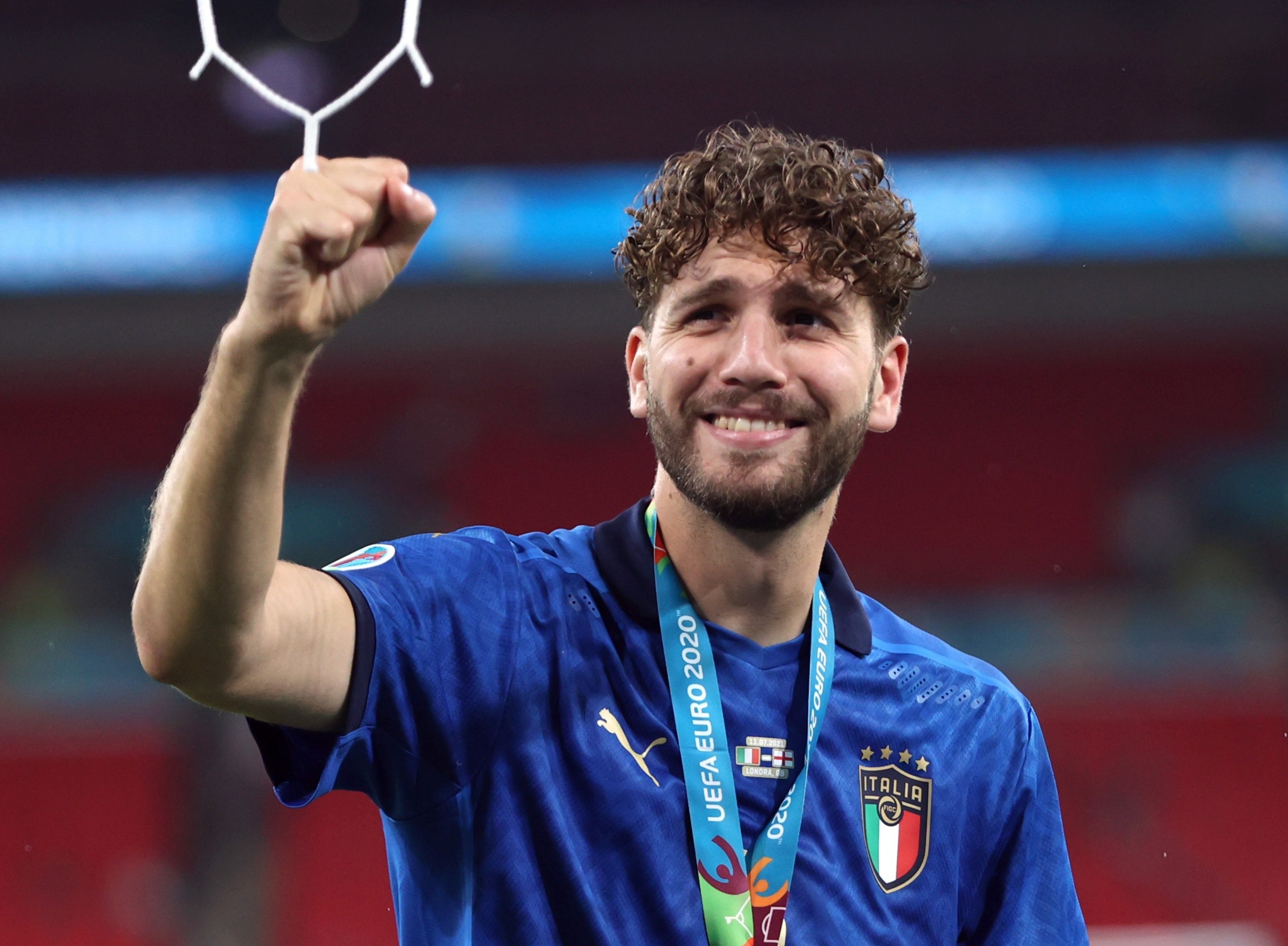 Juventus gap kho vi Arsenal trong thuong vu Locatelli hinh anh