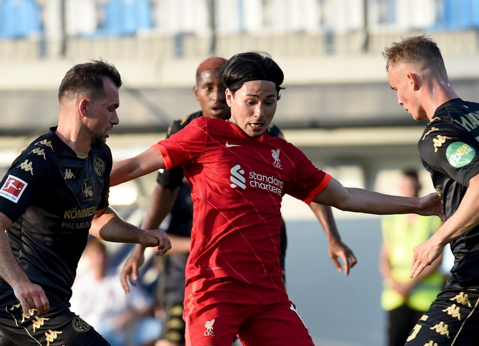 Liverpool thang tran giao huu dau tien hinh anh