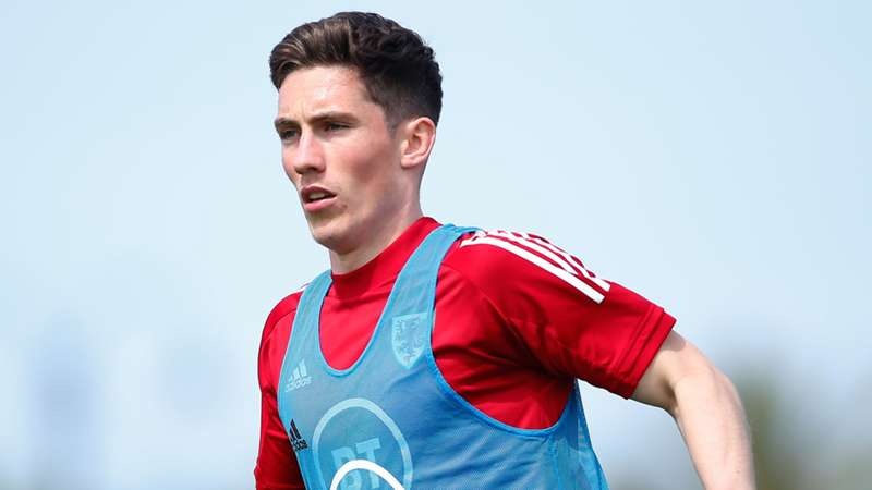 Tien ve xu Wales chia tay Liverpool sau 16 nam hinh anh