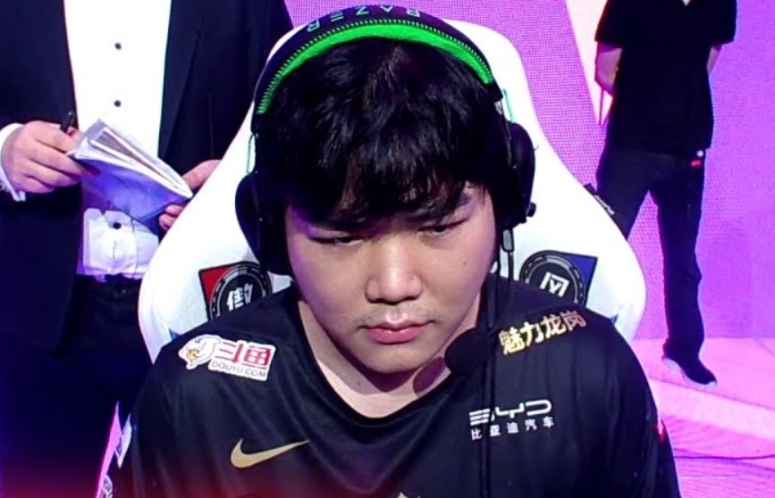 Doi thu cua SofM mac loi ngo ngan hinh anh