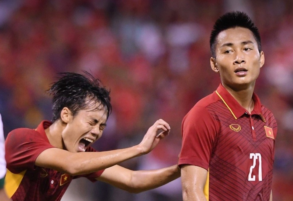 Den luc Ho Tuan Tai tro lai va thoat khoi van den? hinh anh