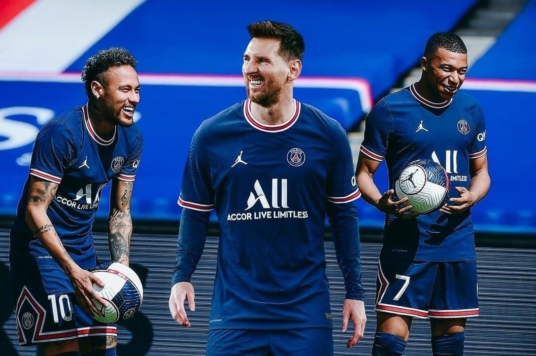 Nhung bo ba tien dao dinh dam co mat Messi hinh anh