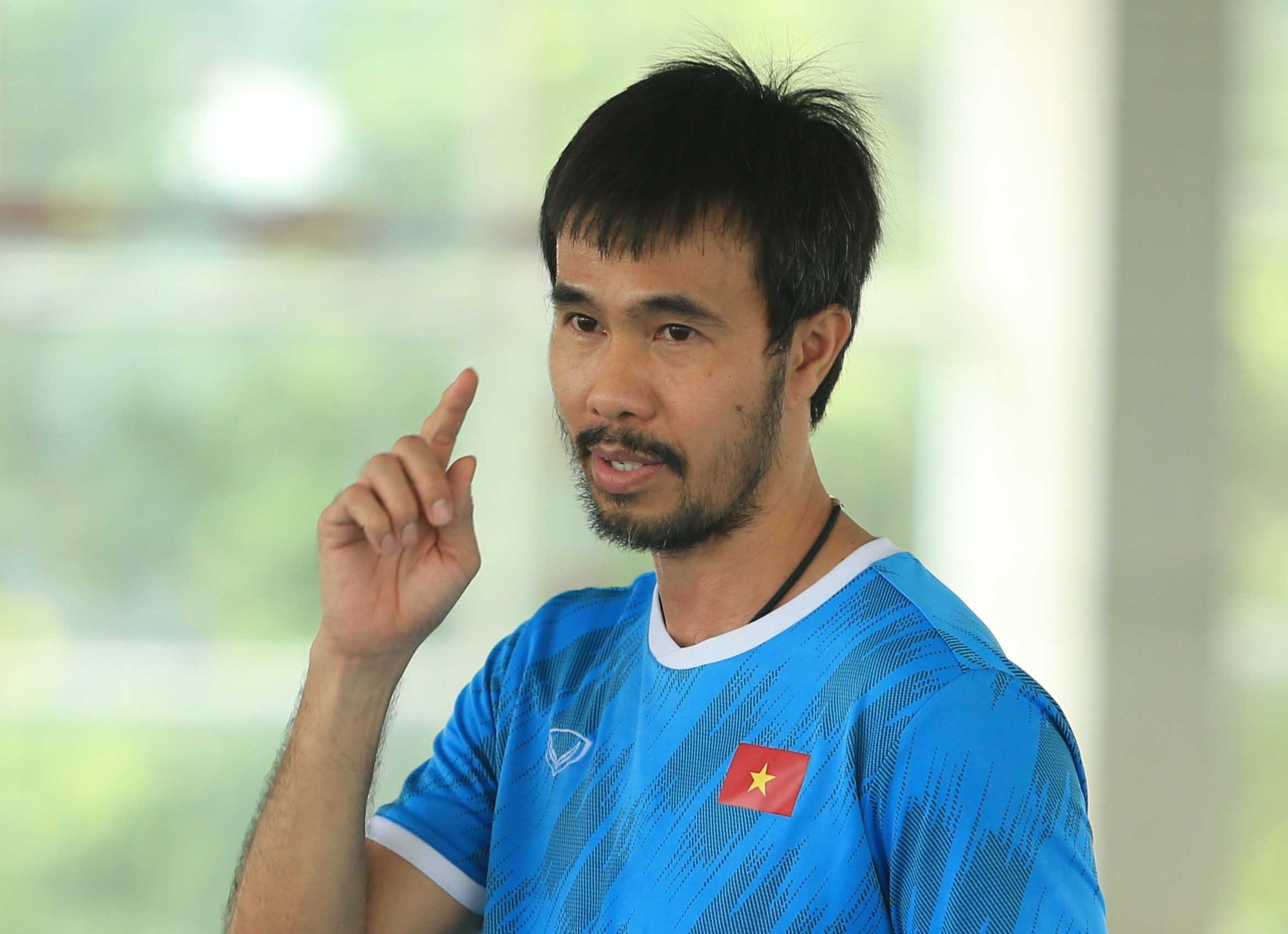 Tuyen futsal Viet Nam loai 5 cau thu truoc khi du World Cup hinh anh