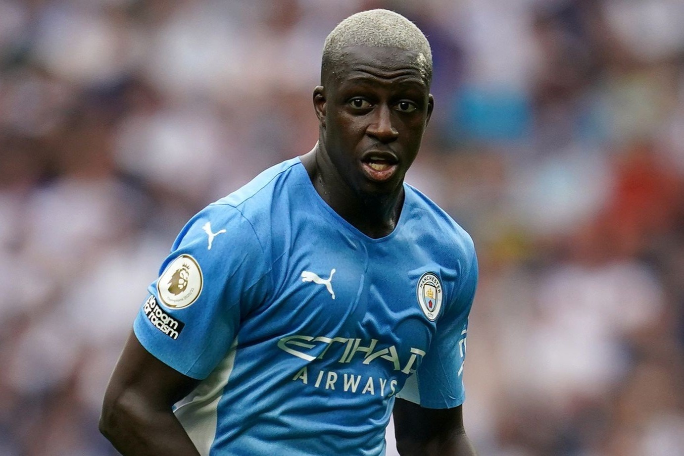 Sao Man City bi bat vi toi hiep dam hinh anh