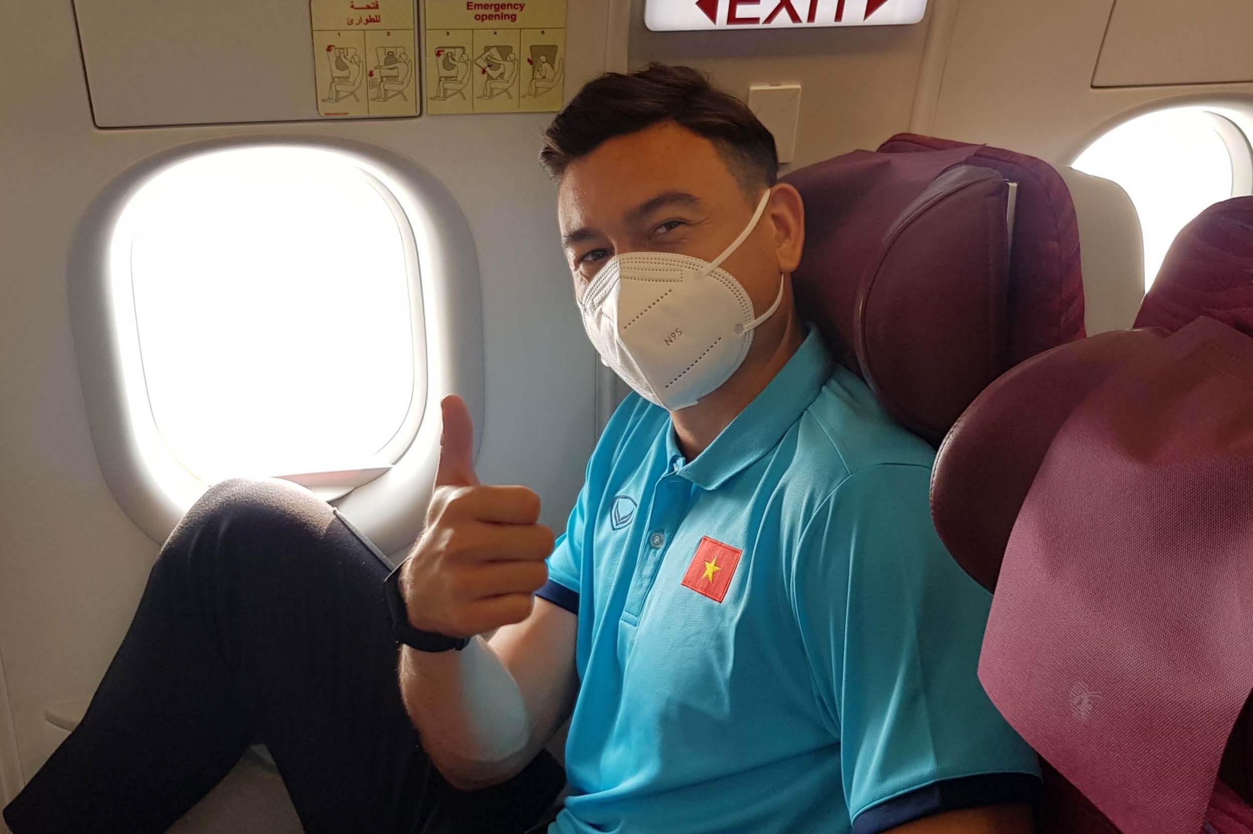 Van Lam hao hung khi tro lai tuyen Viet Nam sau 2 nam hinh anh