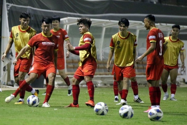 Tuyen Viet Nam tap duoi cai nong 43 do C o Saudi Arabia hinh anh