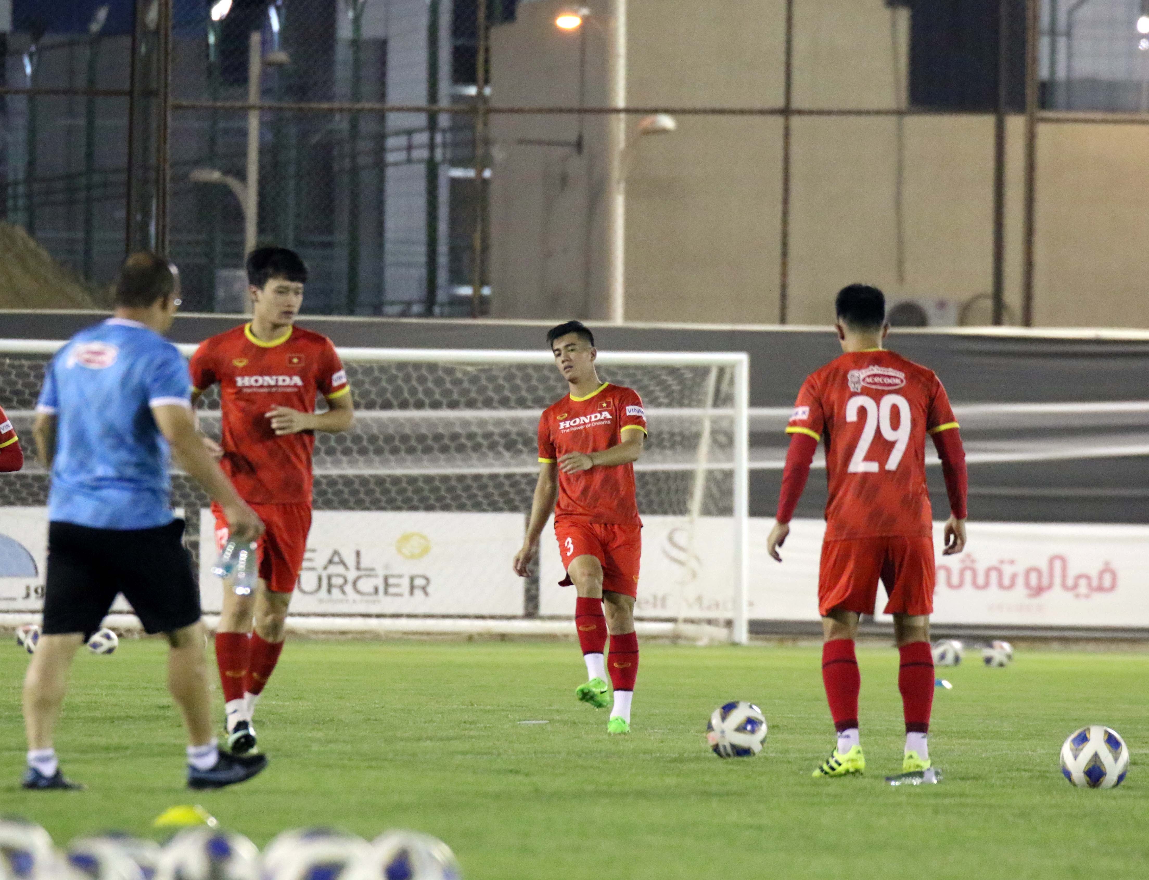 tuyen viet nam luyen sut phat anh 6