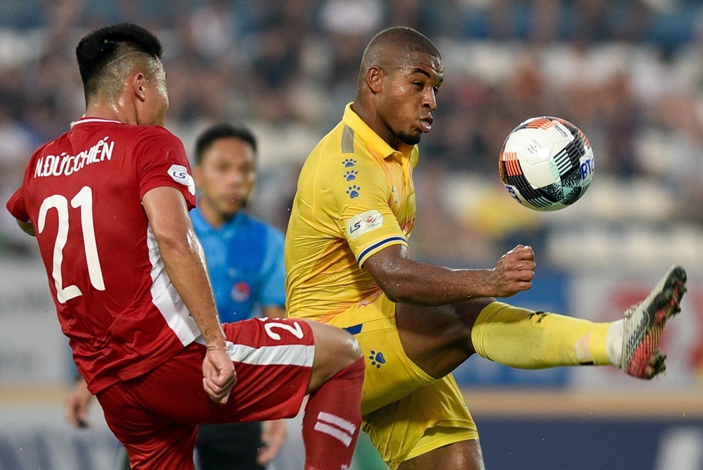 rafaelson den clb sai gon anh 1