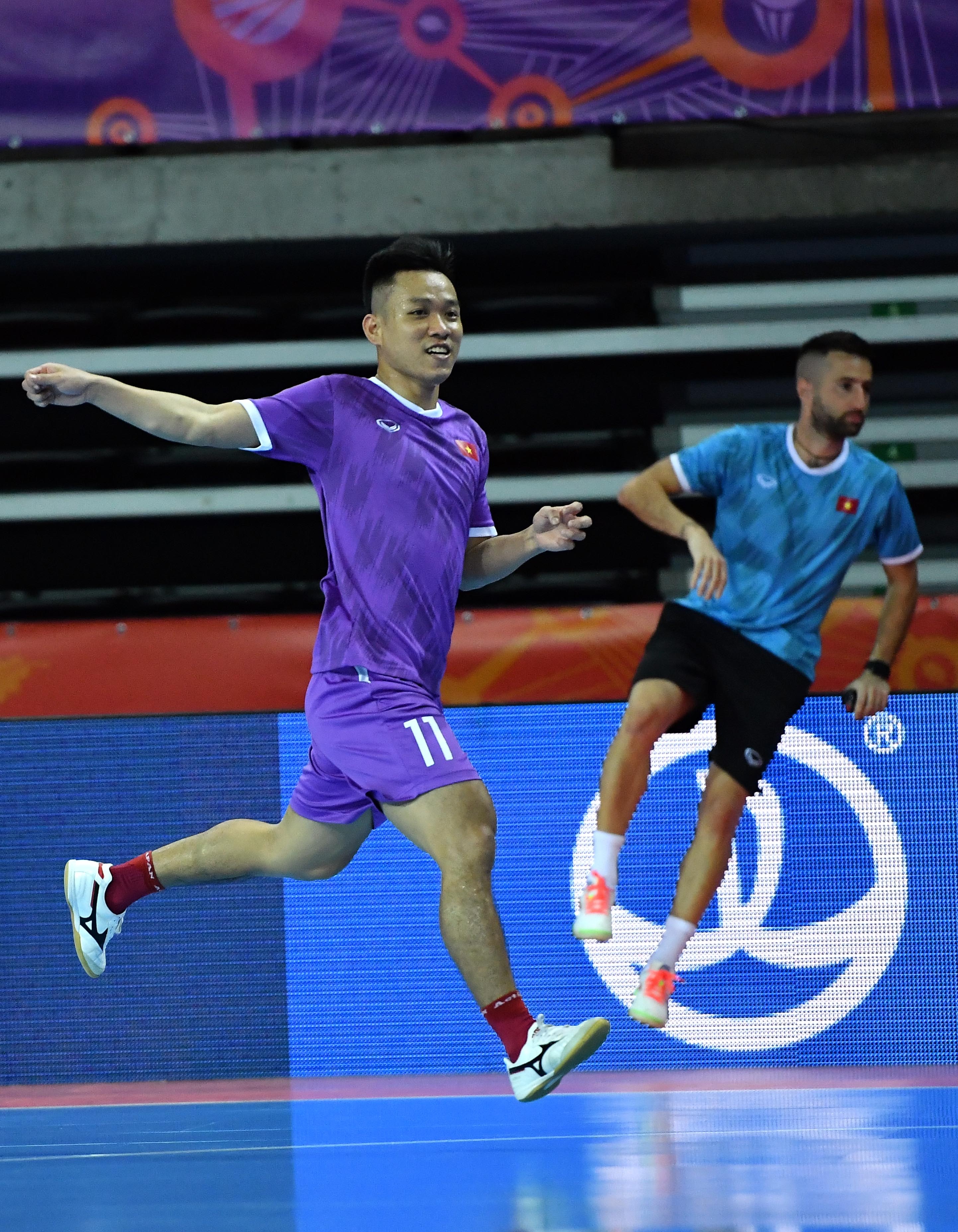 tuyen futsal viet nam anh 2