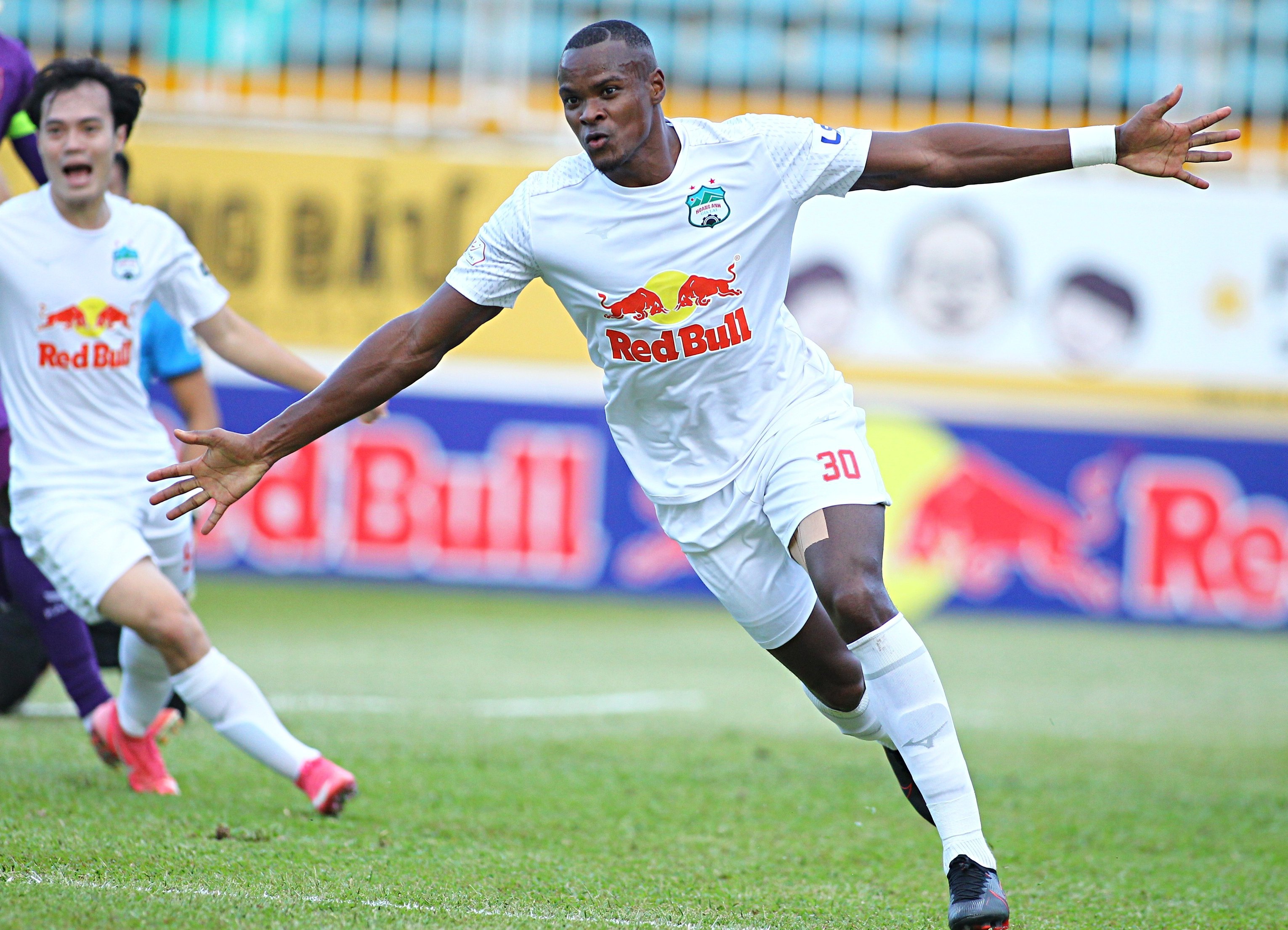 hagl gia han voi ngoai binh anh 1