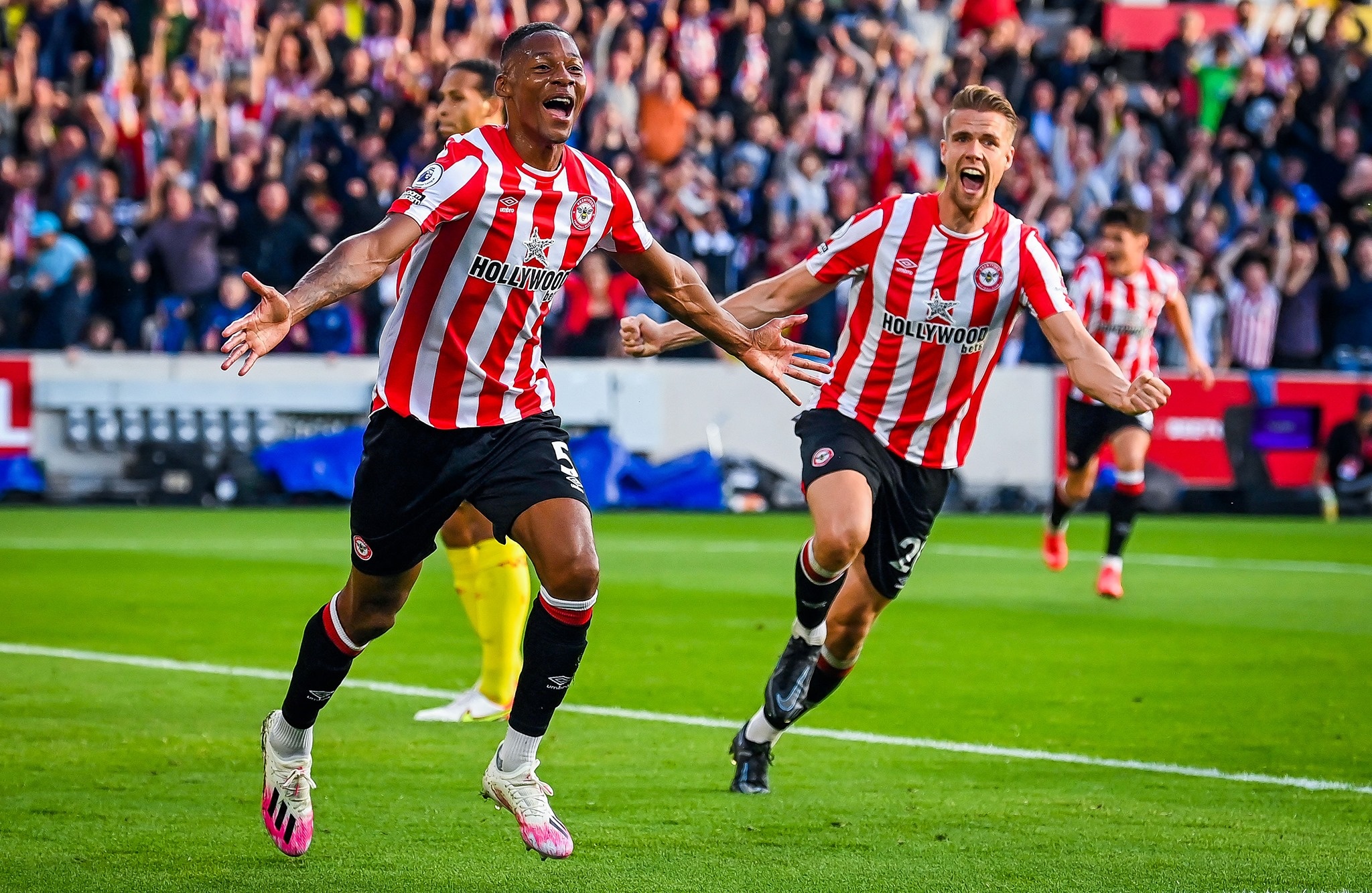 liverpool bi cam hoa anh 2