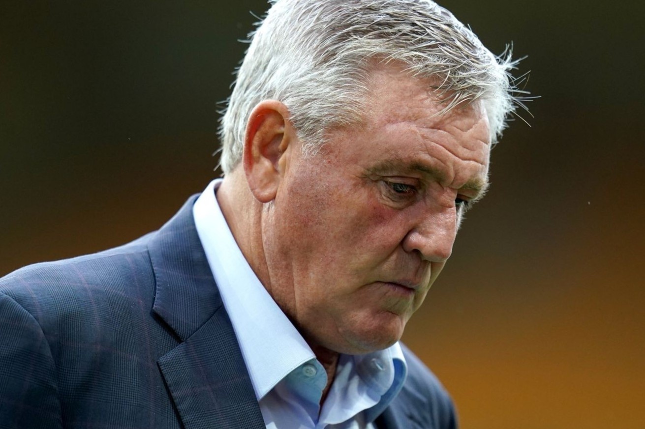 HLV Bruce noi gi sau khi bi Newcastle sa thai? hinh anh