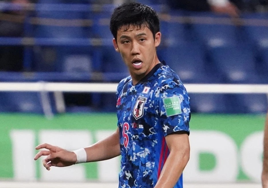 Tru cot tuyen Nhat Ban la tien ve phong ngu hang dau Bundesliga hinh anh