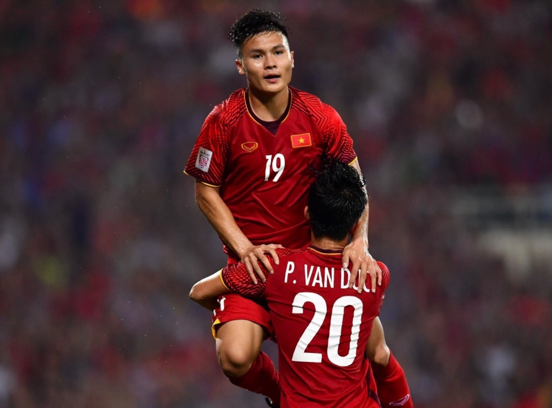 Khi AFF Cup thanh phao cuu sinh cua cac doi Dong Nam A hinh anh