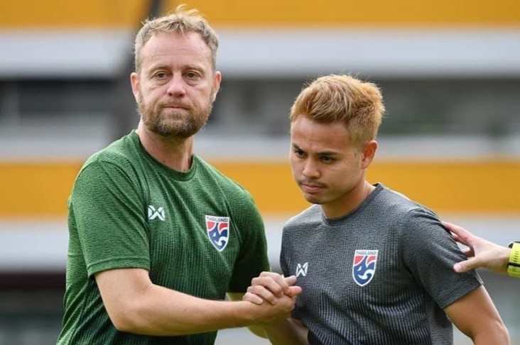 Tuyen Thai Lan lan dau tap luyen voi luc luong manh nhat hinh anh