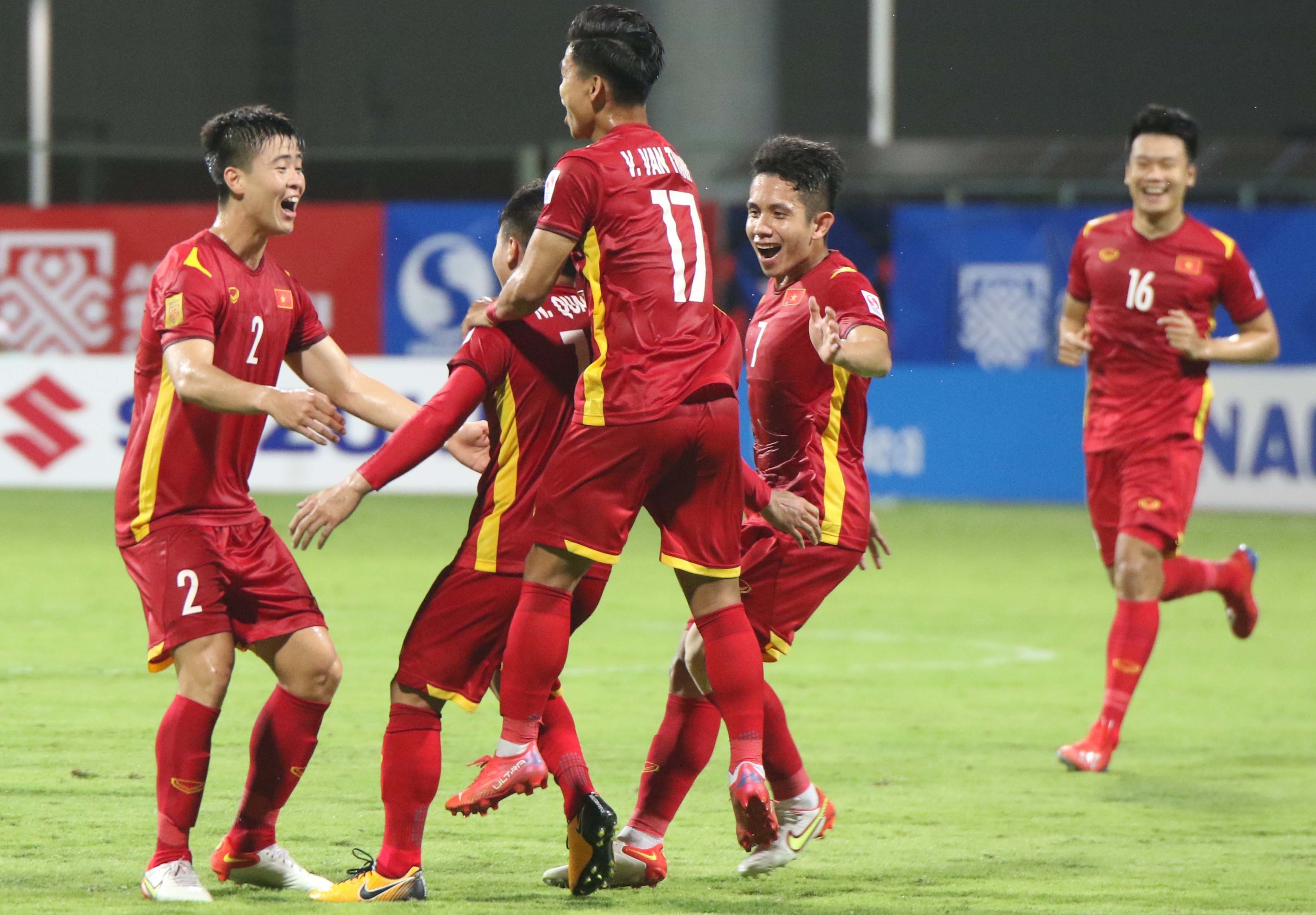 Kich ban giup tuyen Viet Nam vao ban ket AFF Cup 2020 hinh anh