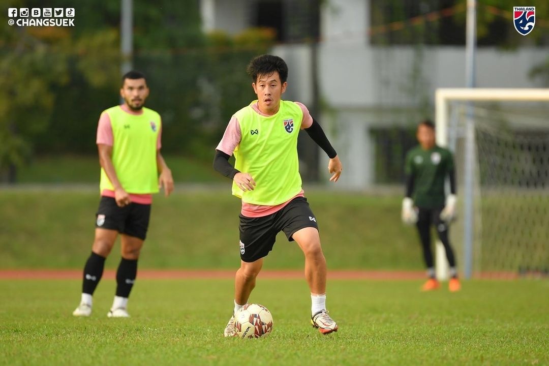 tuyen thai lan anh 2