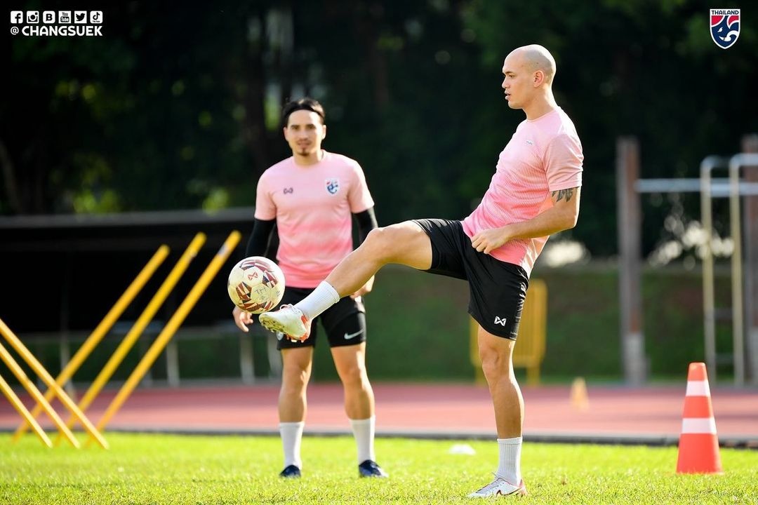 tuyen thai lan anh 1