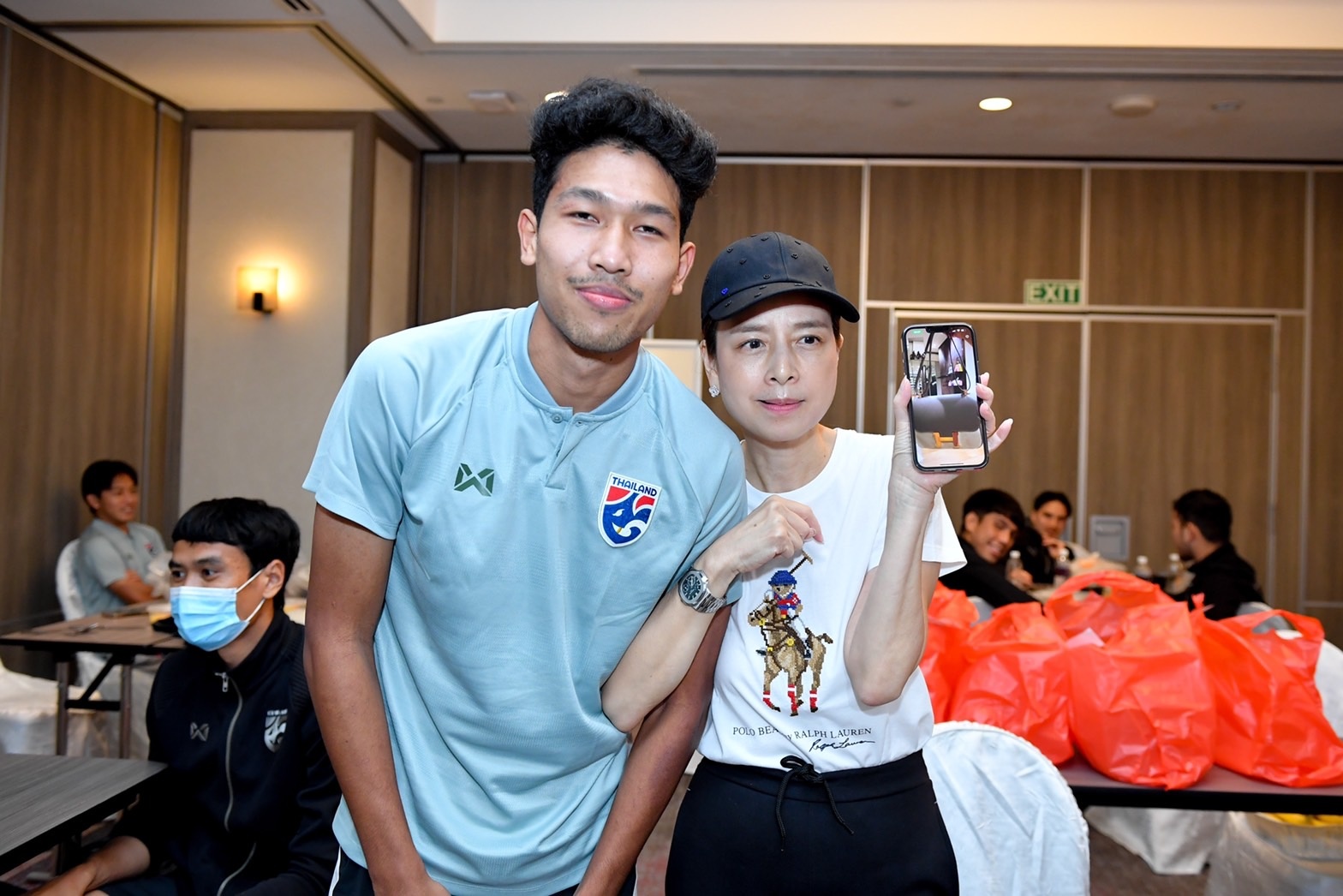 nu ty phu thai lan anh 2