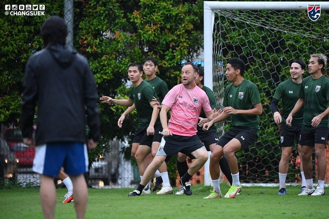 tuyen thai lan anh 3