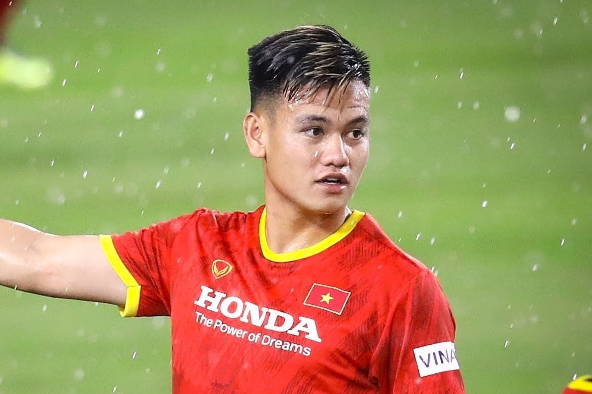 Ho Tan Tai: 'Tuyen Viet Nam can vuot qua that bai o AFF Cup' hinh anh