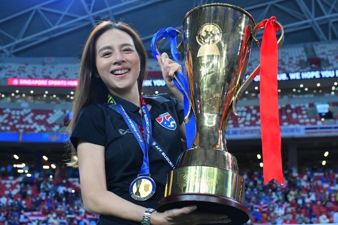 Nu truong doan tuyen Thai Lan duoc Forbes vinh danh hinh anh