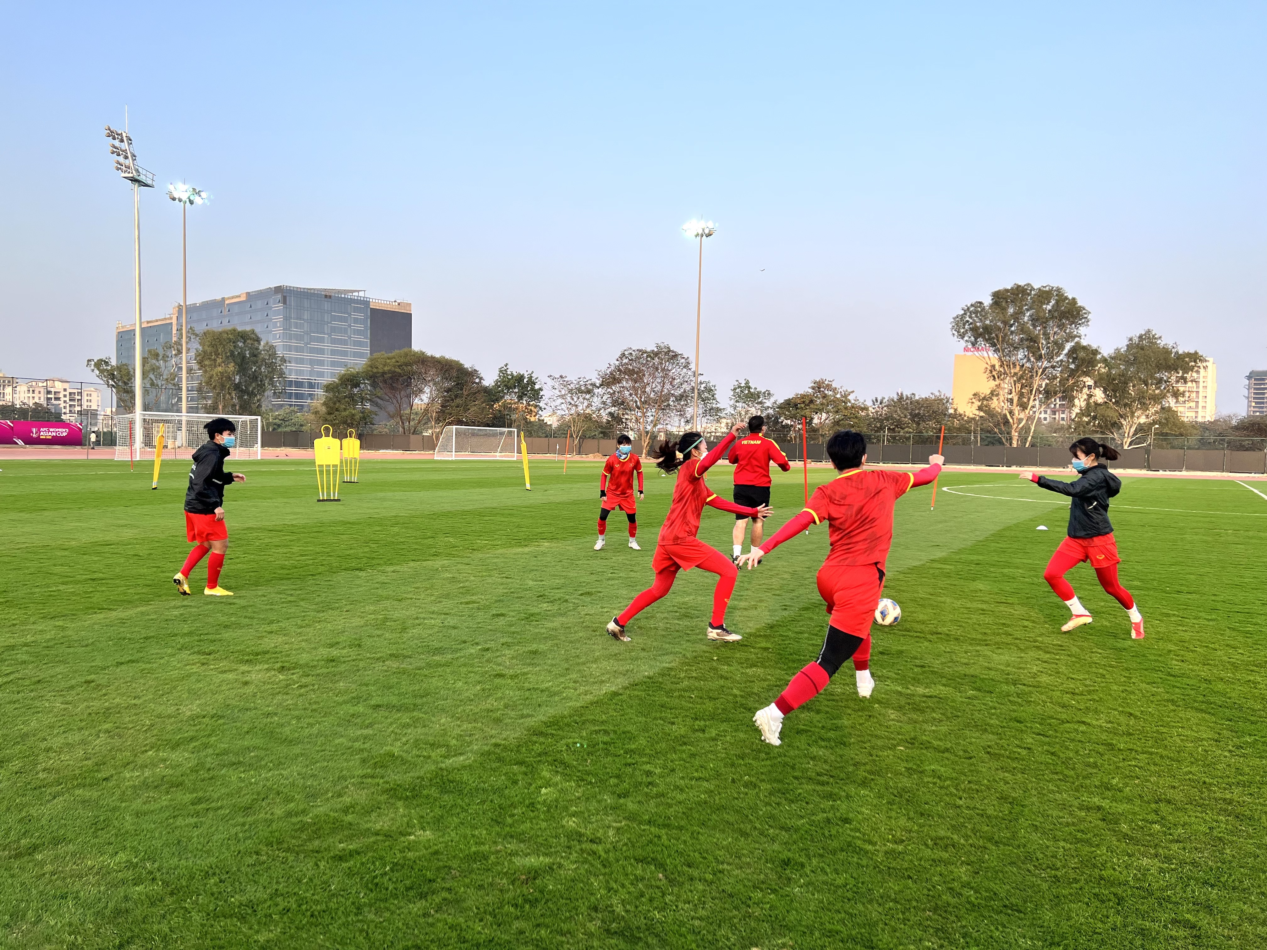 tuyen nu viet nam gap kho khan anh 2