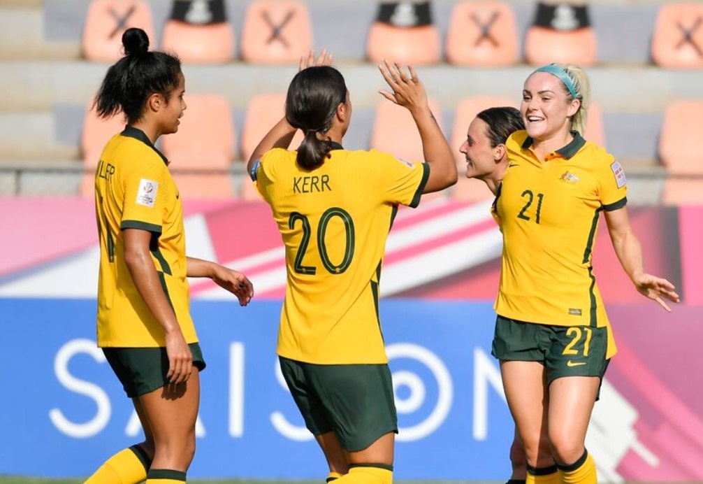 Tuyen nu Australia vui dap Indonesia 18-0 hinh anh