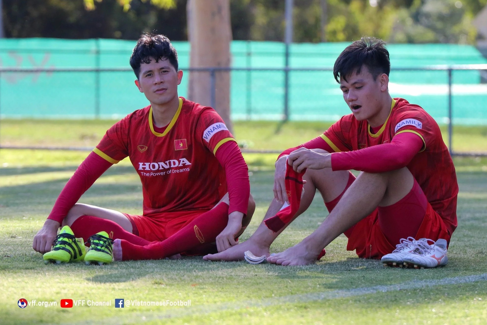 tuyen viet nam dau doi khang anh 8