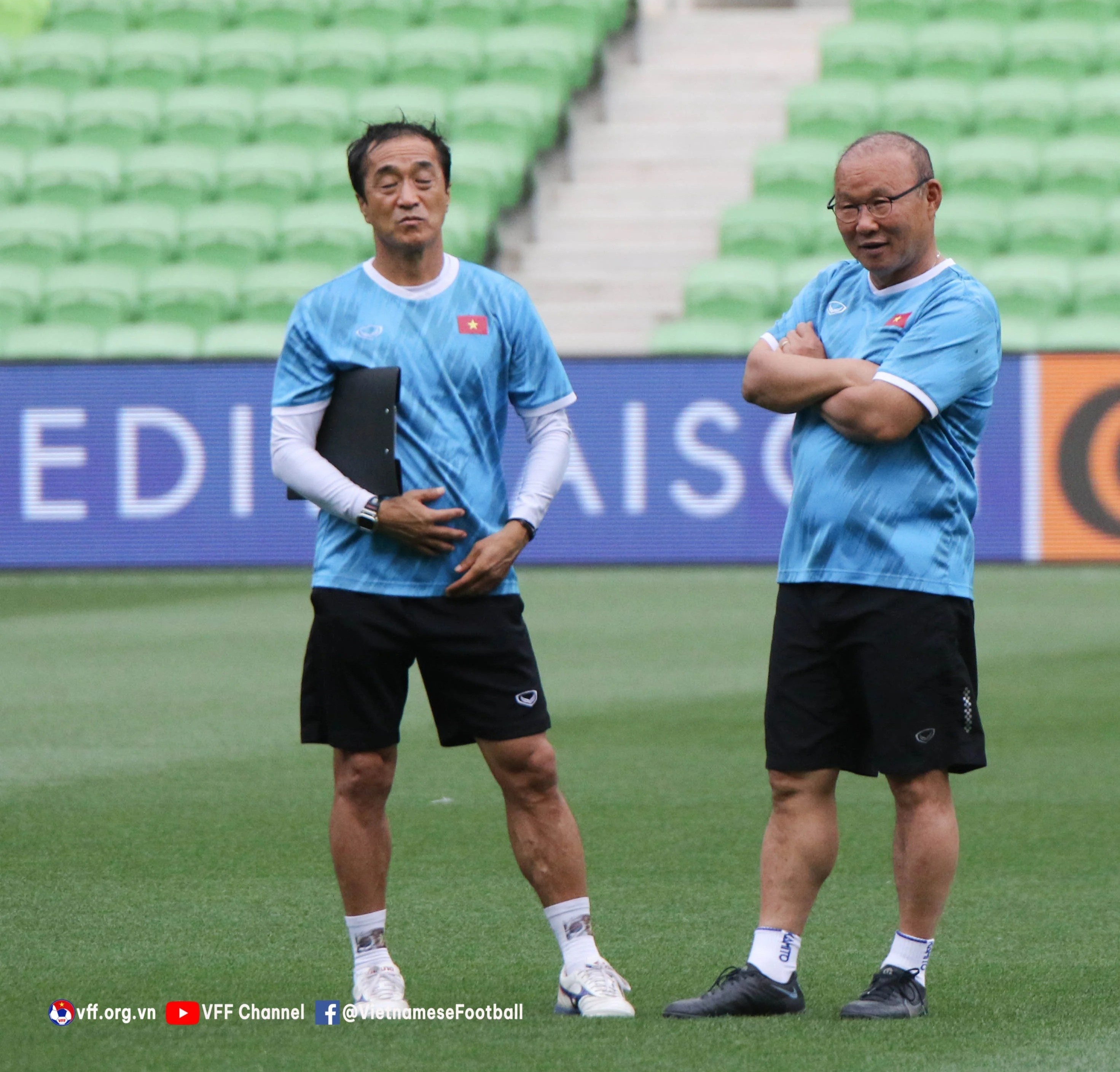 Tuyen Viet Nam nhan su dong vien anh 6