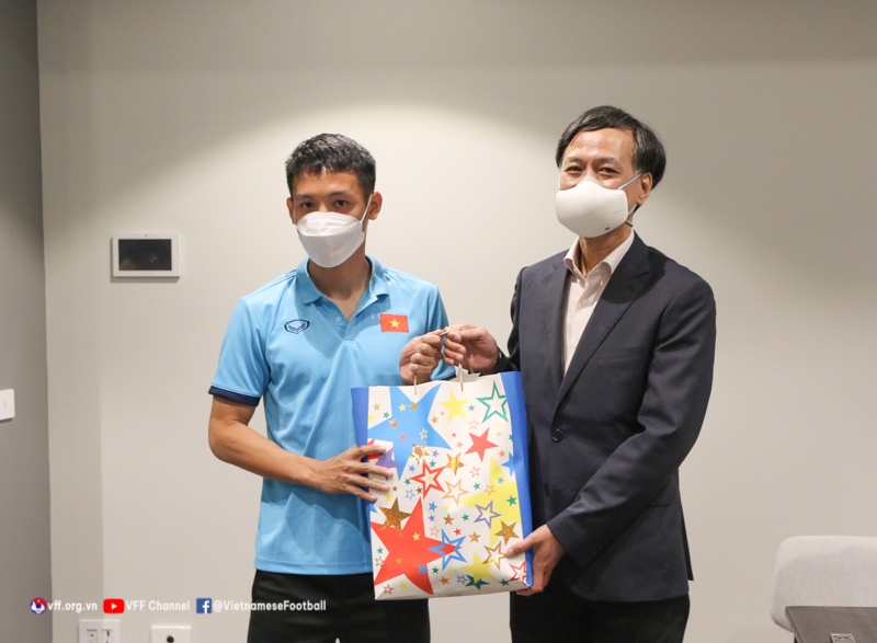 Tuyen Viet Nam nhan su dong vien anh 2