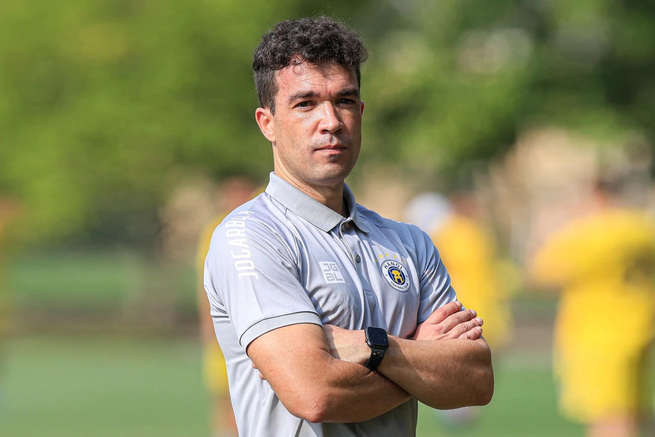 CLB Ha Noi co chuyen gia the luc nguoi Brazil hinh anh