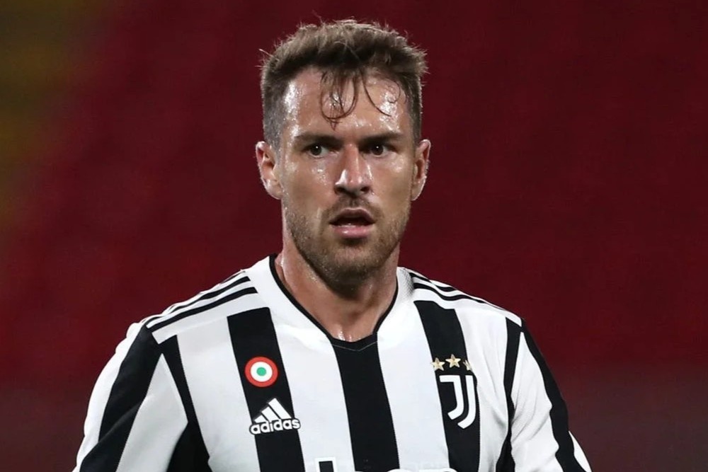 Ramsey roi Juventus de cuu van su nghiep hinh anh