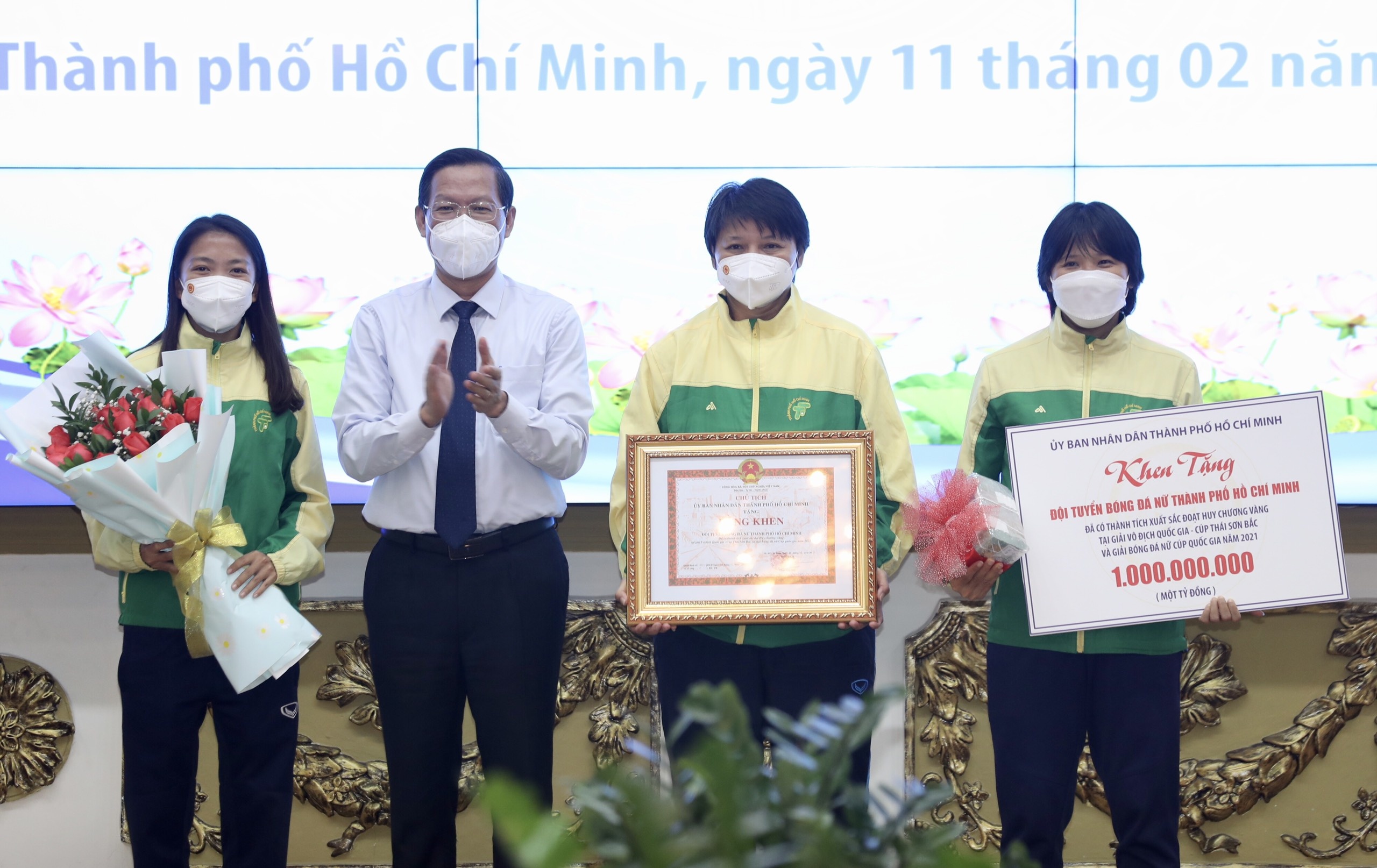 tuyen nu viet nam anh 1