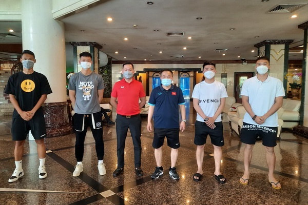 U23 Viet Nam nhan vien binh, du 13 cau thu dau Timor Leste hinh anh