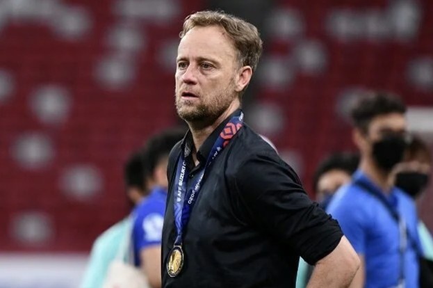 HLV Polking lo lang khi dan U23 Thai Lan o SEA Games hinh anh