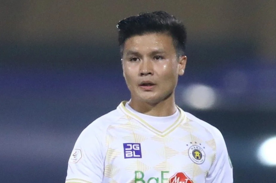 Quang Hai tu choi noi ve tuong lai hinh anh