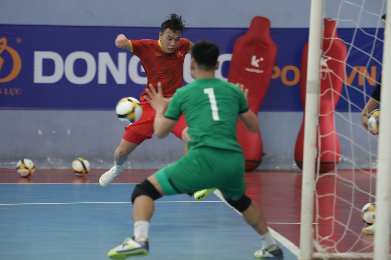 tuyen futsal viet nam tap trung cho sea games 31 anh 1