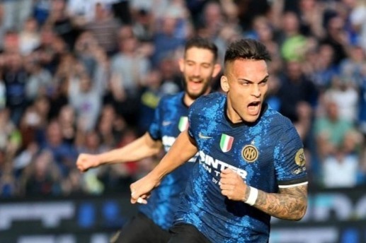 Inter tiep tuc bam duoi Milan hinh anh