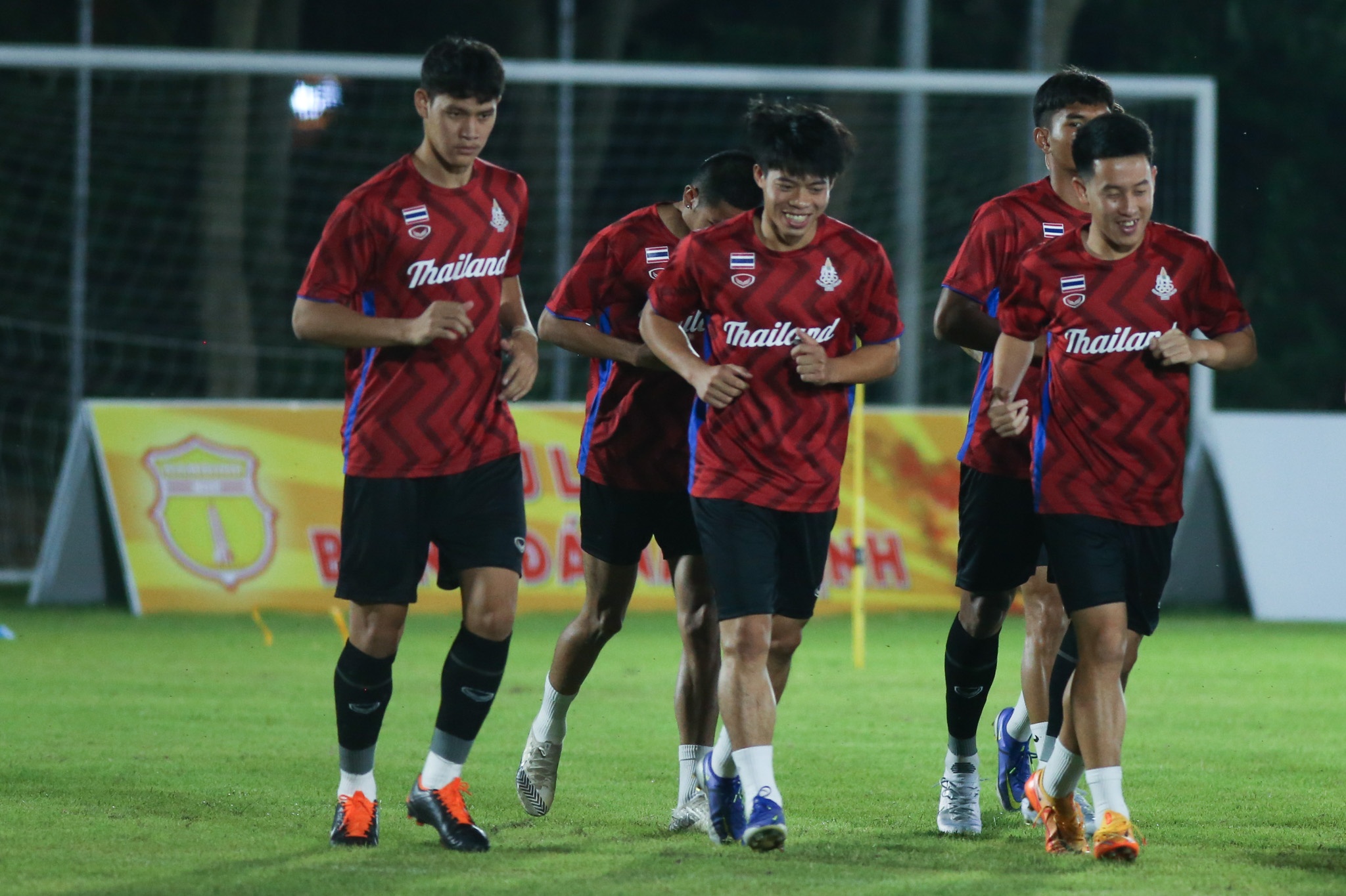 u23 thai lan bo buoi lam quen san anh 4