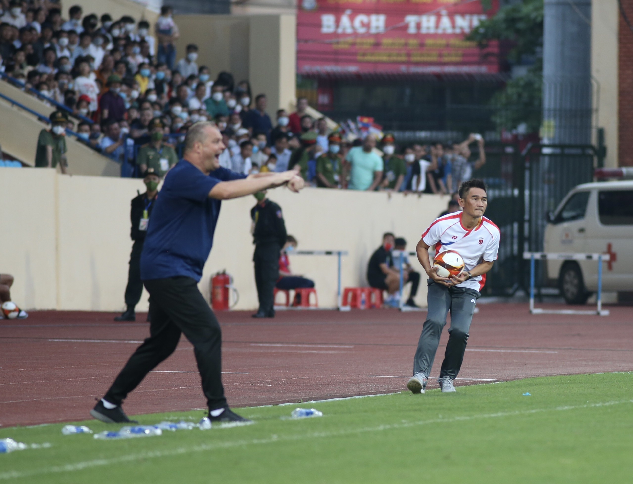 u23 lao noi ve man city anh 1