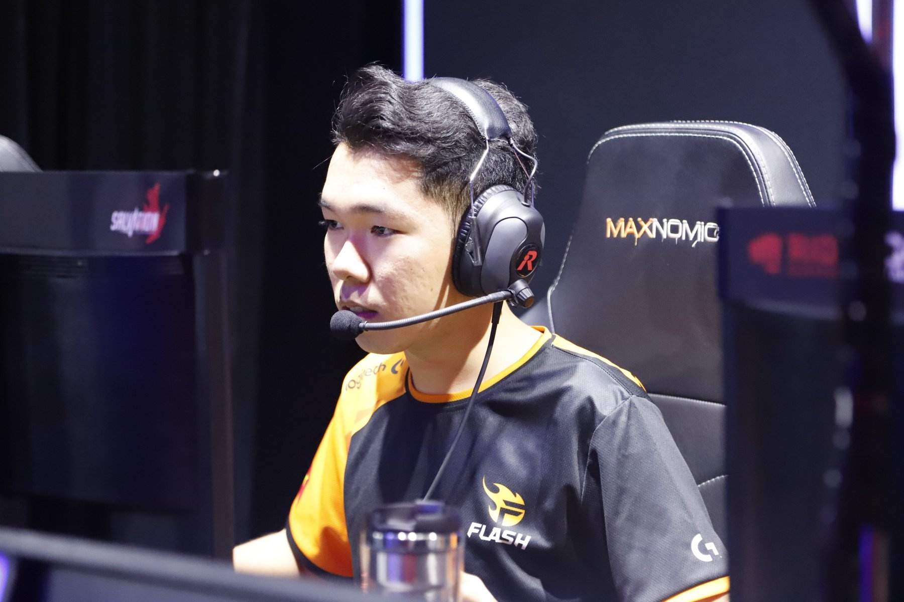 Cuu vuong LMHT Viet Nam xuong hang hinh anh