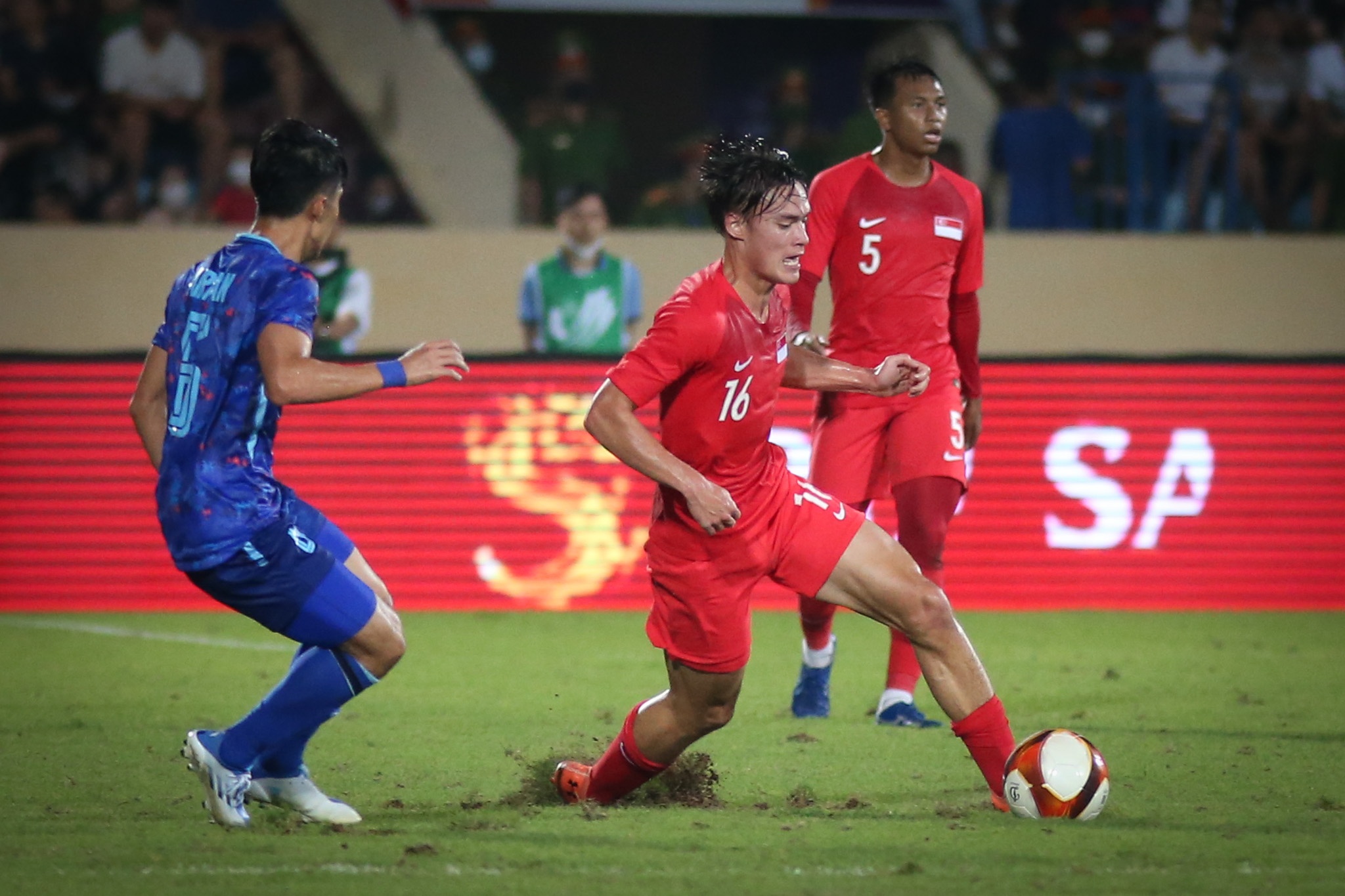 mat san thien truong anh 2